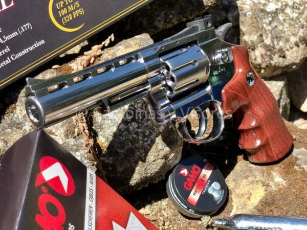 revolver winchester 4,5 special detalle