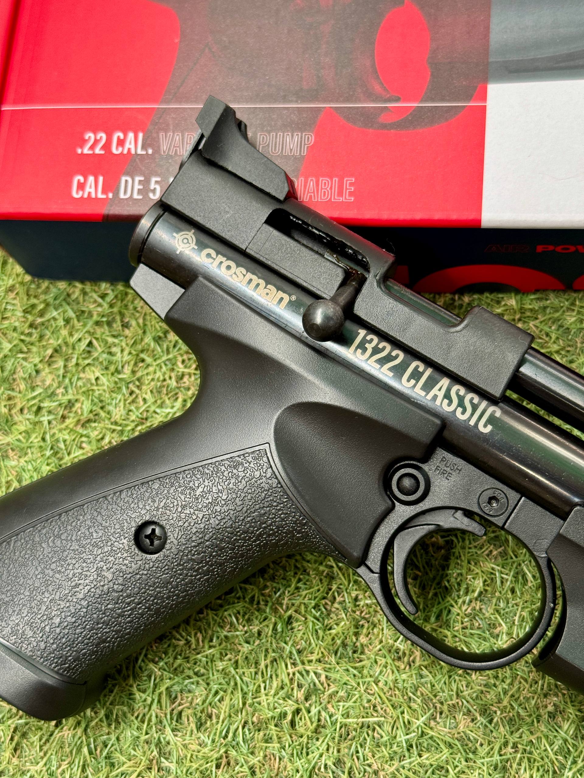 Pistola Bombeo CROSMAN 1322 CLASSIC - Imagen 3